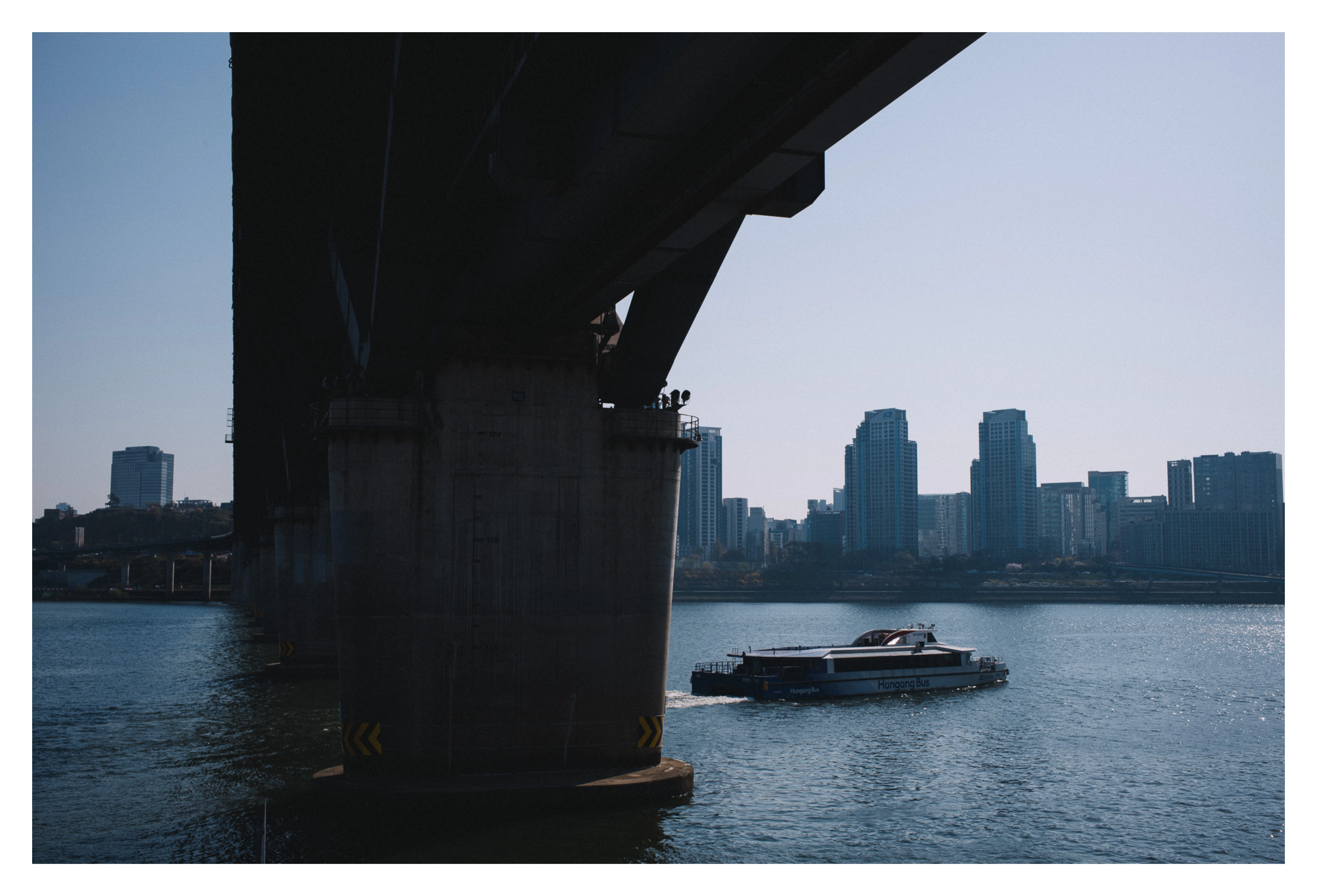 Seoul's New Han River Bus Offers a Unique Commute and a Mandatory Park Photo Op